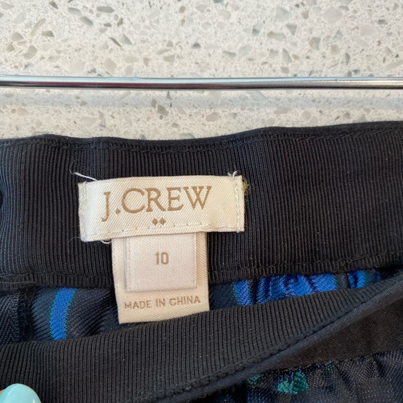 Silky soft JCrew Skirt - Picture 3 of 4